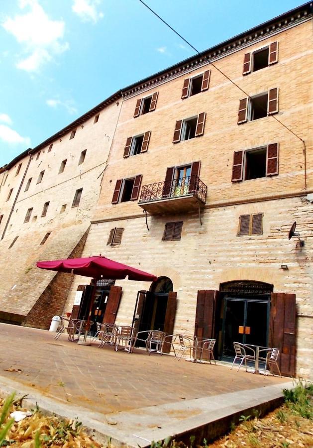 San Lorenzo Cerreto dʼEsi Екстериор снимка