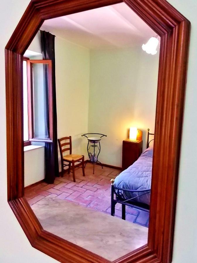 San Lorenzo Cerreto dʼEsi Екстериор снимка